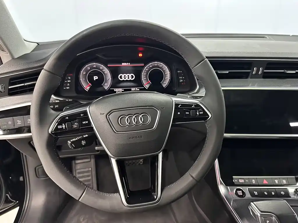 Audi A6L 2022