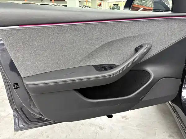 Tesla Model 3 2026