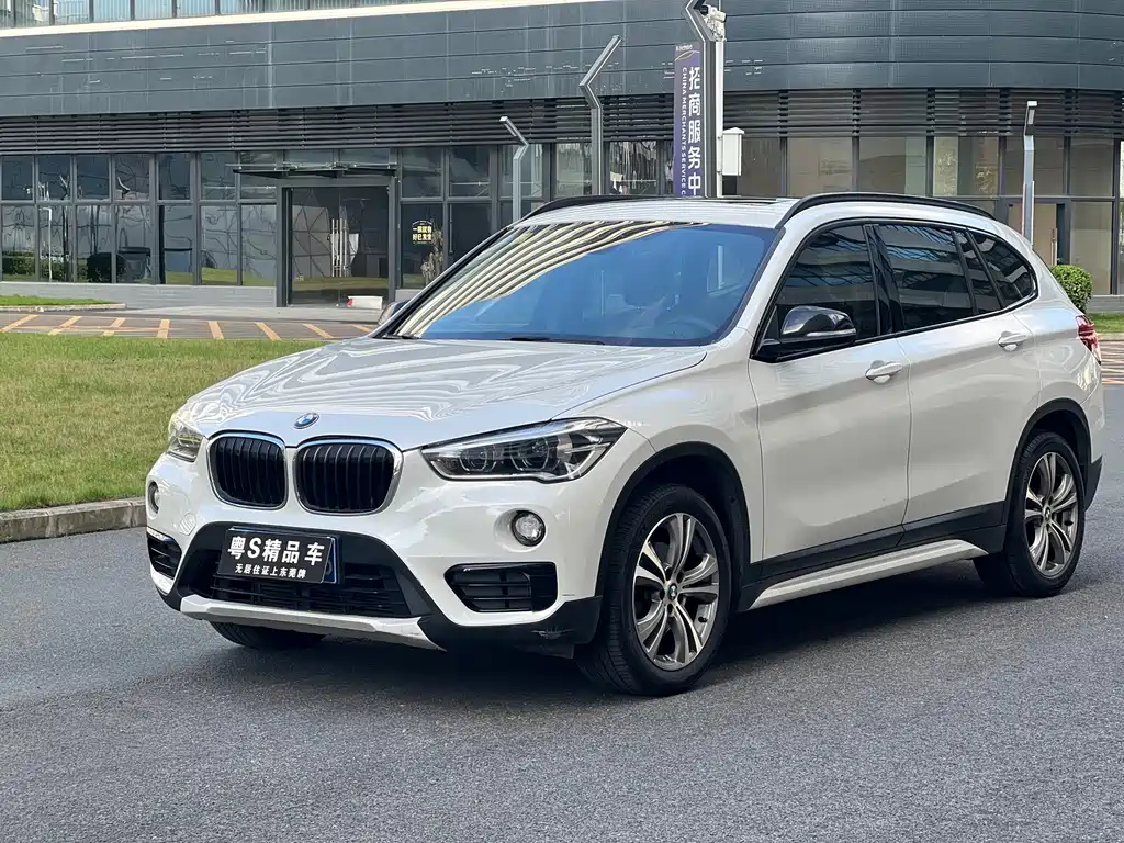 BMW X1 2019 — фото 1