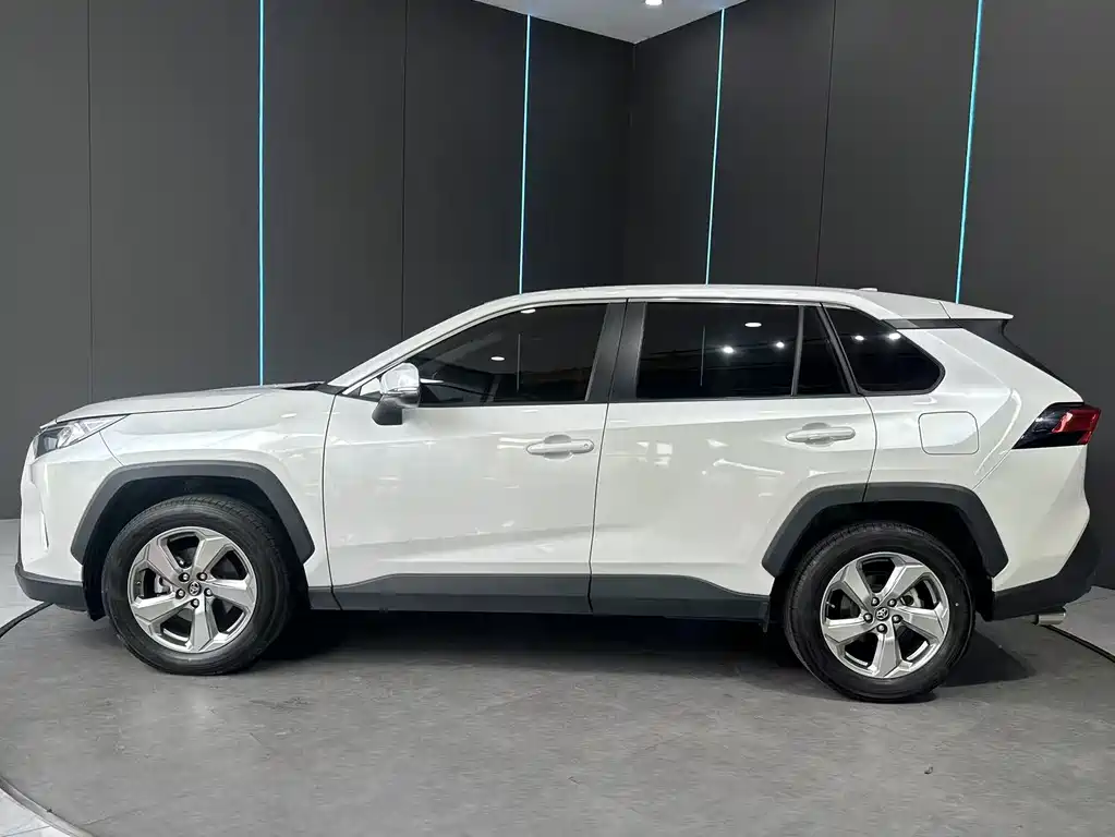 Toyota RAV4 2022
