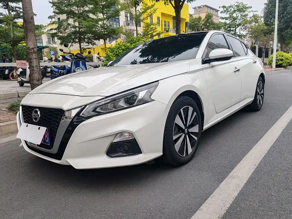 Nissan Teana 2021 — фото 1