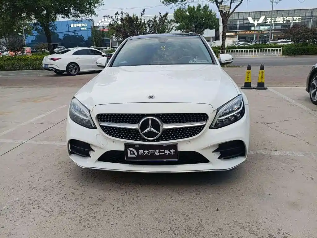 Mercedes-Benz C-Class 2021