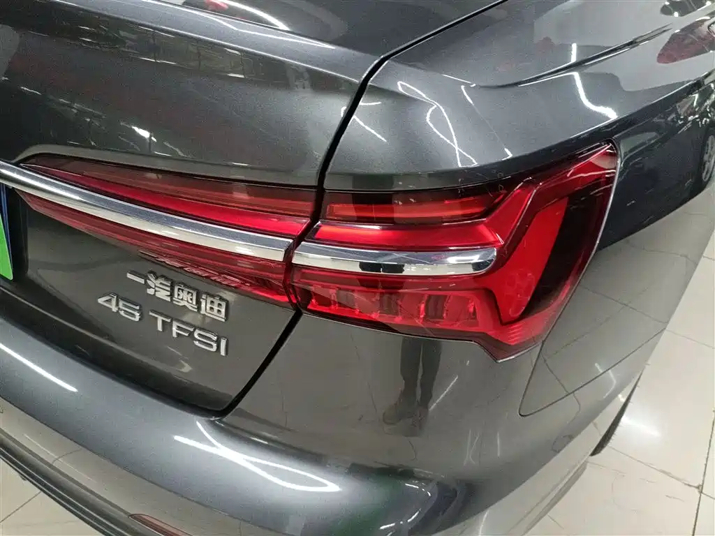 Audi A6L 2021 — фото 8