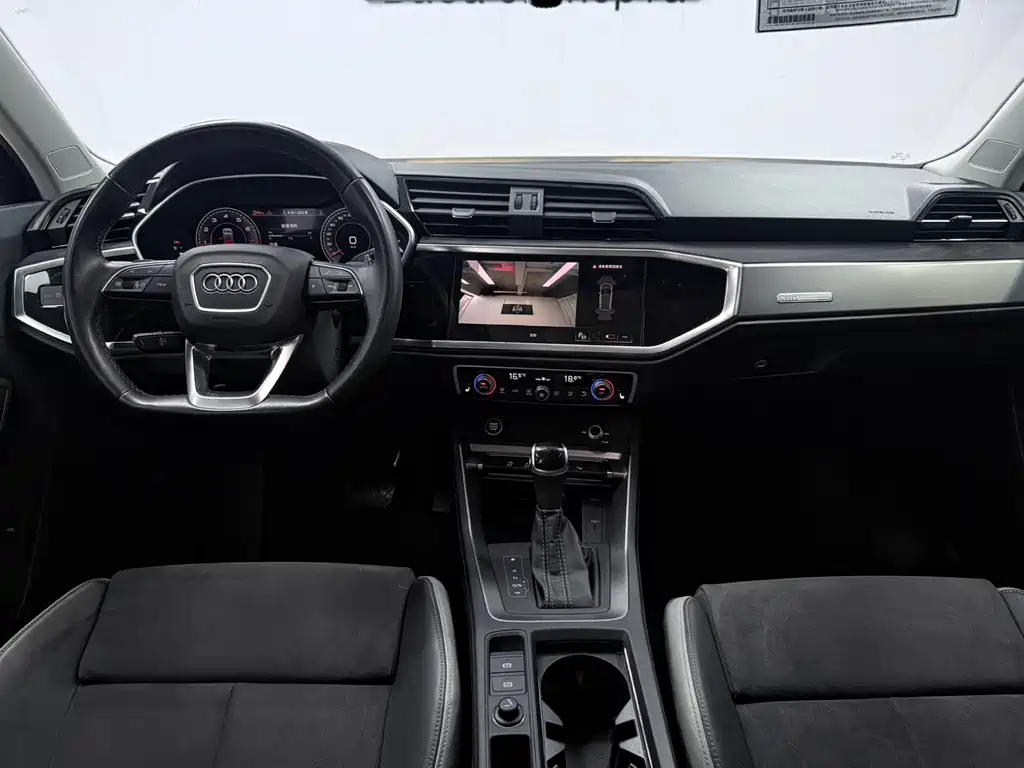 Audi Q3 2022 — фото 15
