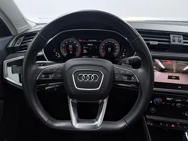 Audi Q3 2022