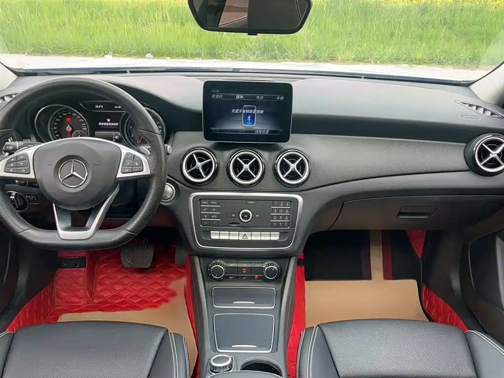 Mercedes-Benz GLA 2019 — фото 15