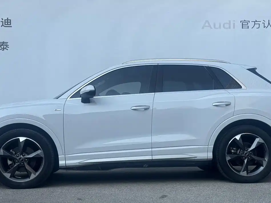Audi Q3 2024 — фото 4