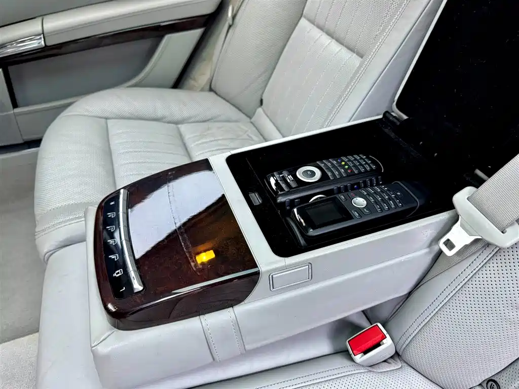 Mercedes-Benz S-Class 2011 — фото 23