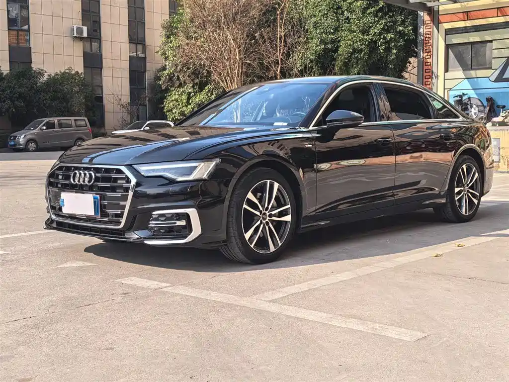 Audi A6L 2023 — фото 1
