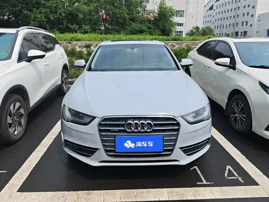 Audi A4L 2014