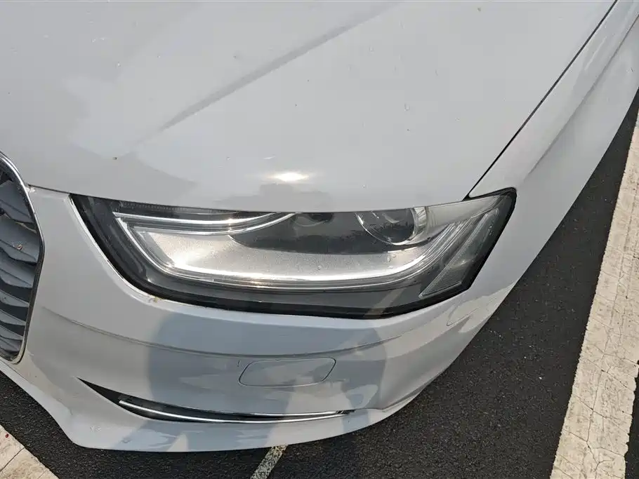 Audi A4L 2014