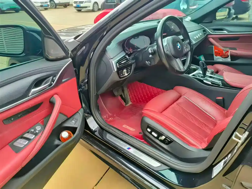 BMW 5 Series 2023