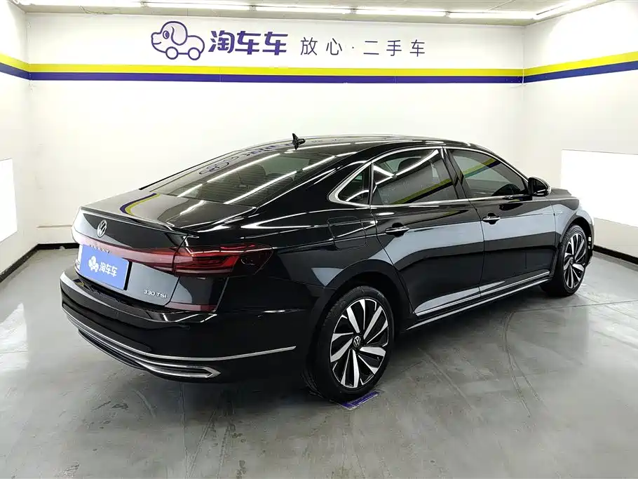 Volkswagen Passat 2022
