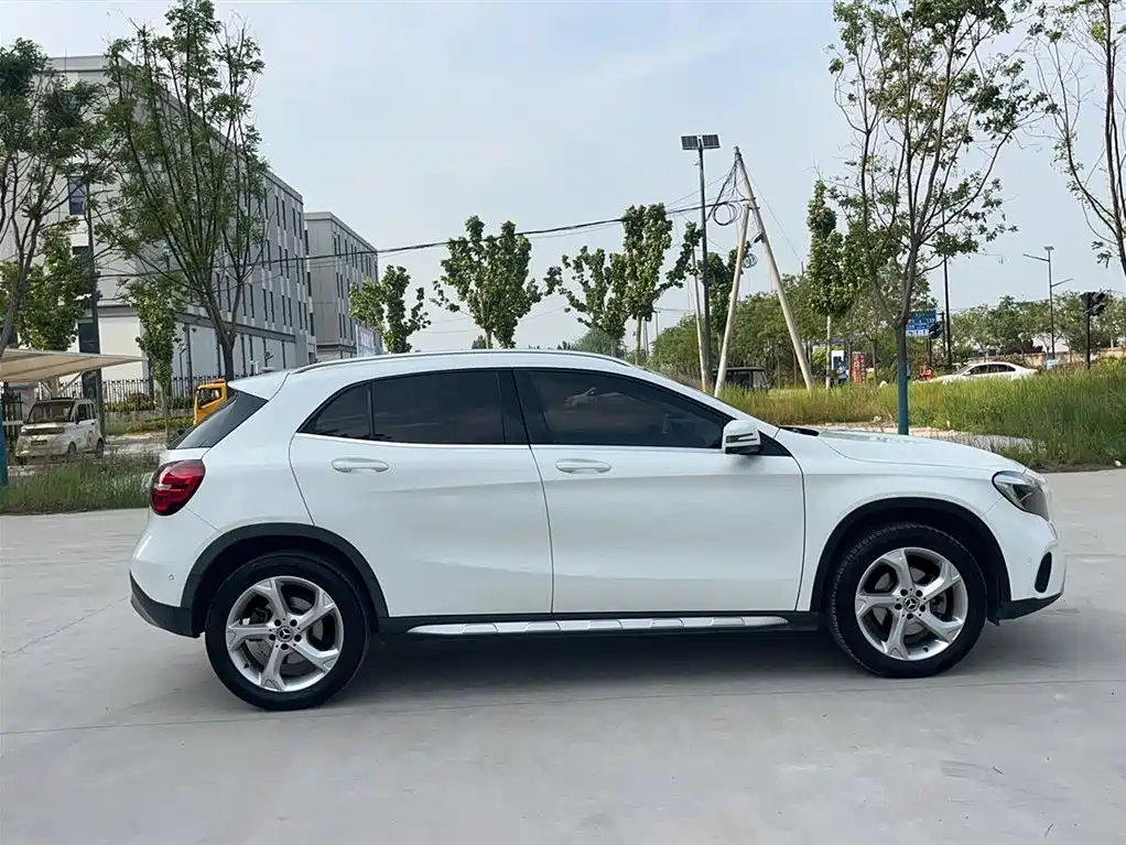Mercedes-Benz GLA 2019 — фото 18