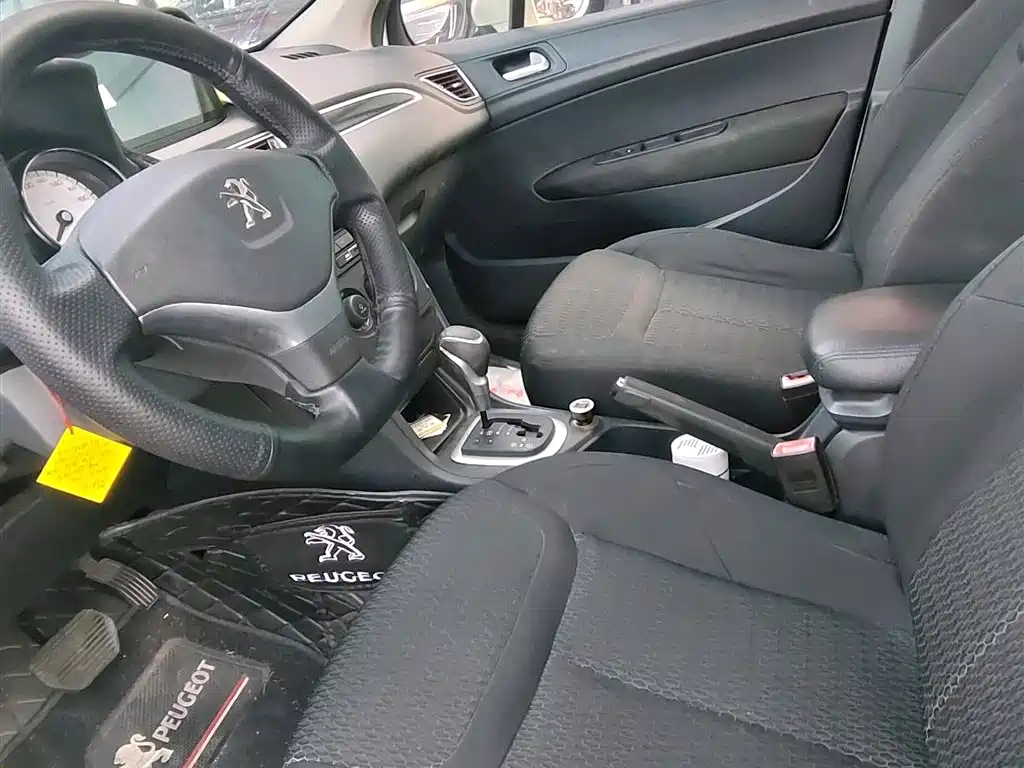 Peugeot 308 2015