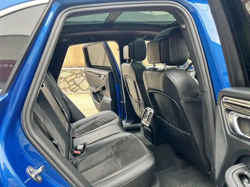 Porsche Macan 2015 — фото 16