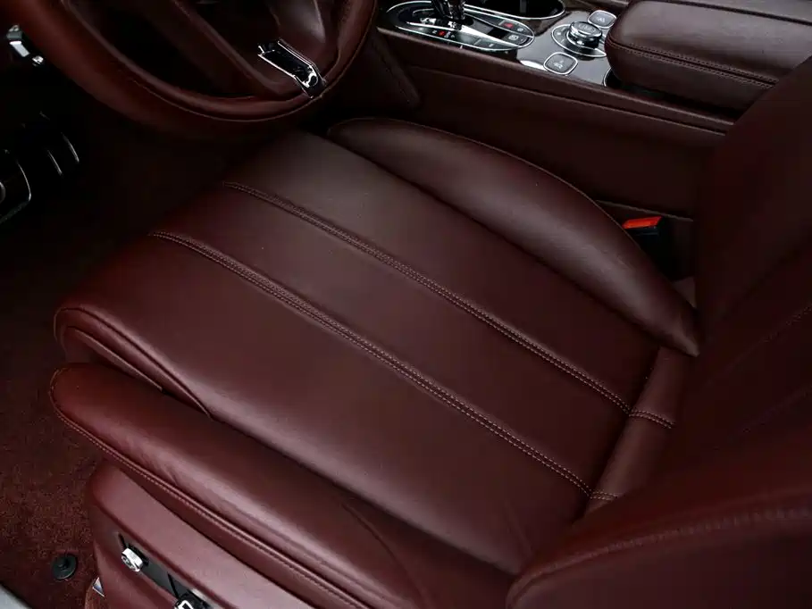 Bentley Bentayga 2019 — фото 13
