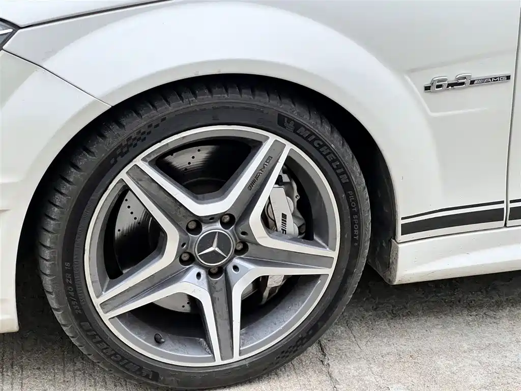 Mercedes-Benz C-Class AMG 2011
