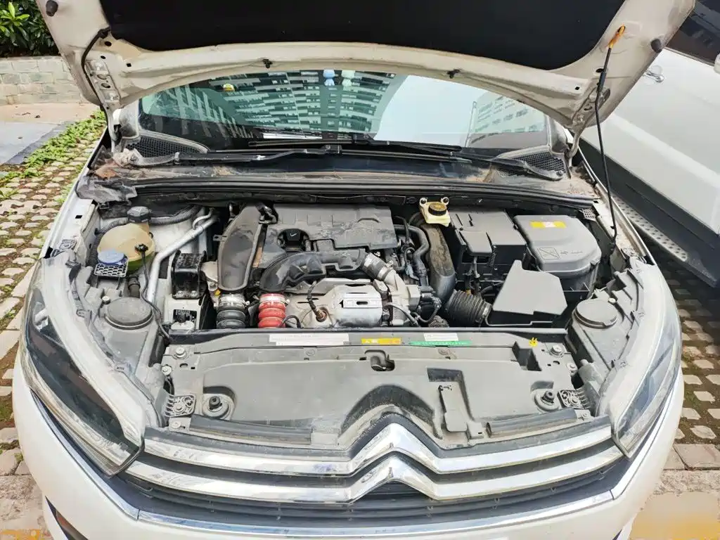 Citroën C4 Sega 2015 — фото 21