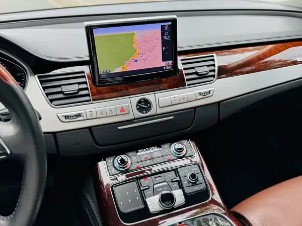 Audi A8 2013