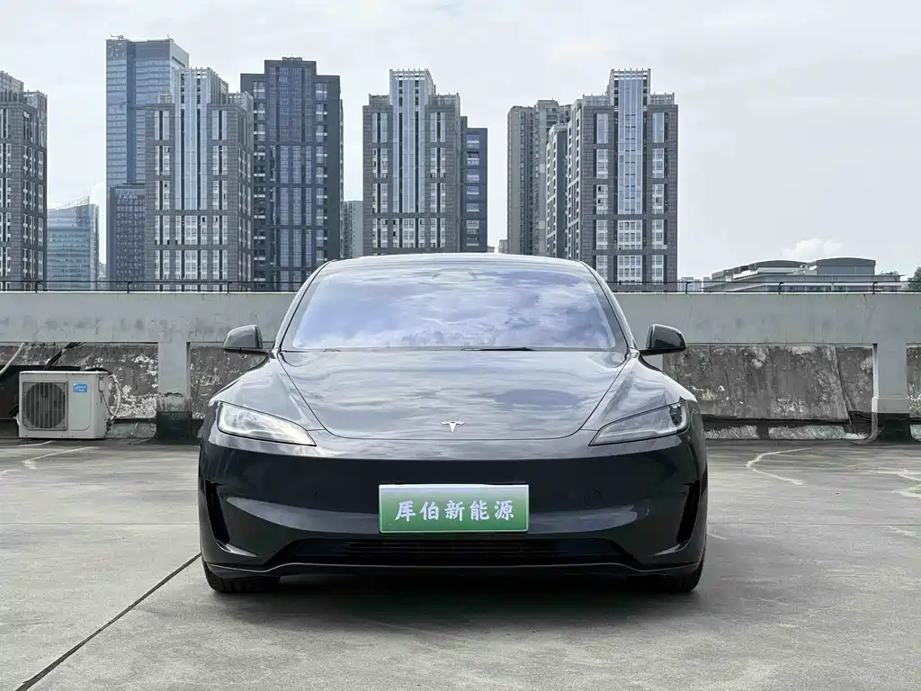 Tesla Model 3 2025