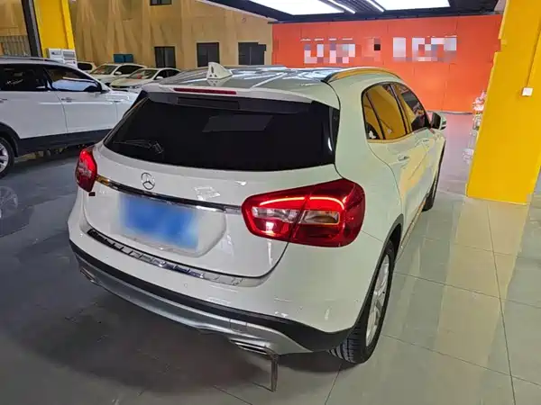 Mercedes-Benz GLA 2017