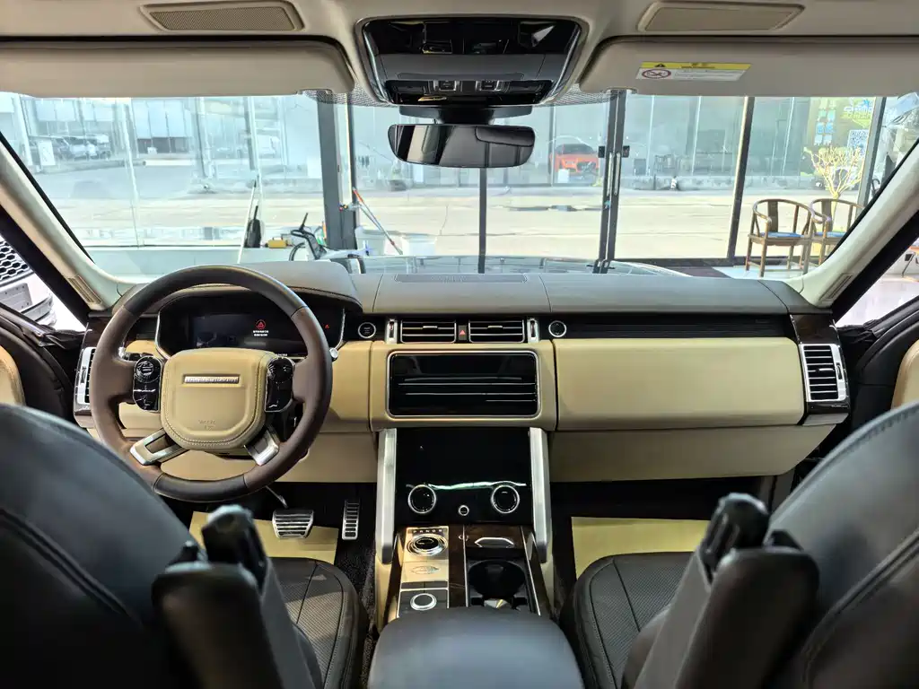 Land Rover Range Rover 2021 — фото 10