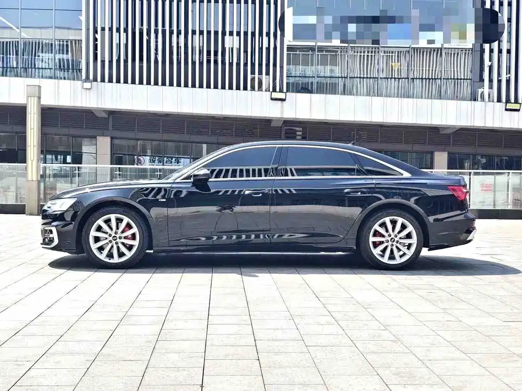 Audi A6L 2023