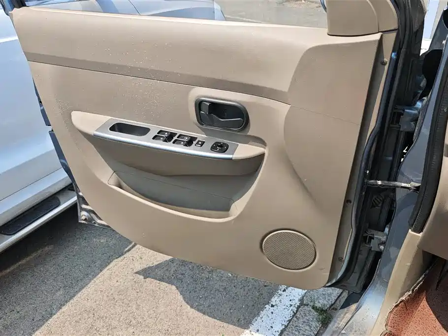 Wuling Hongguang 2013