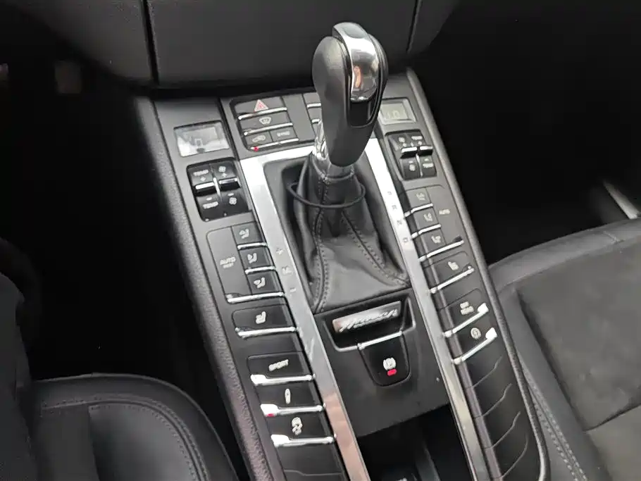Porsche Macan 2014 — фото 16