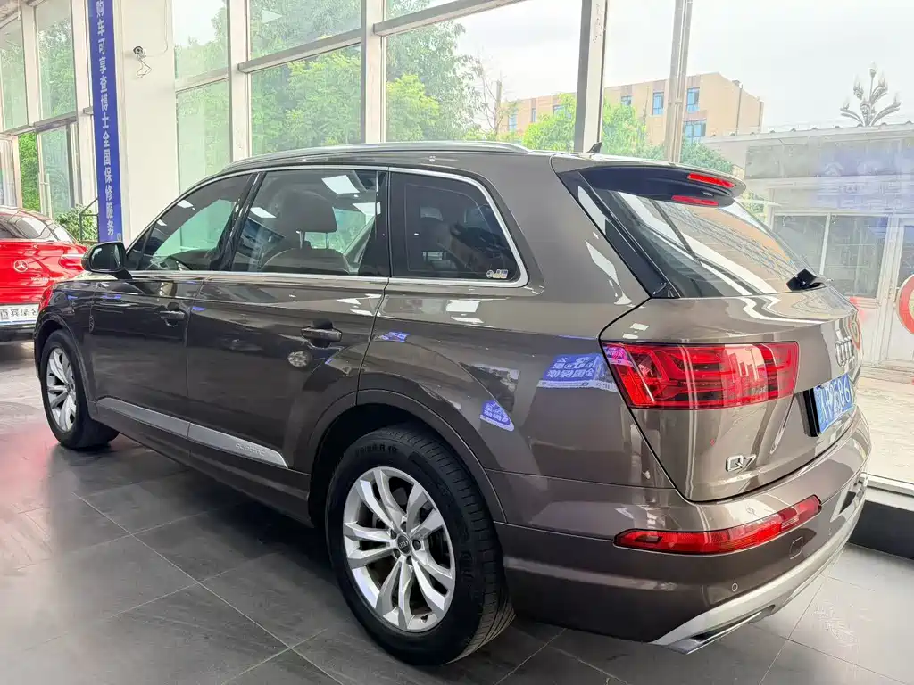 Audi Q7 2016 — фото 4