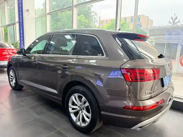 Audi Q7 2016