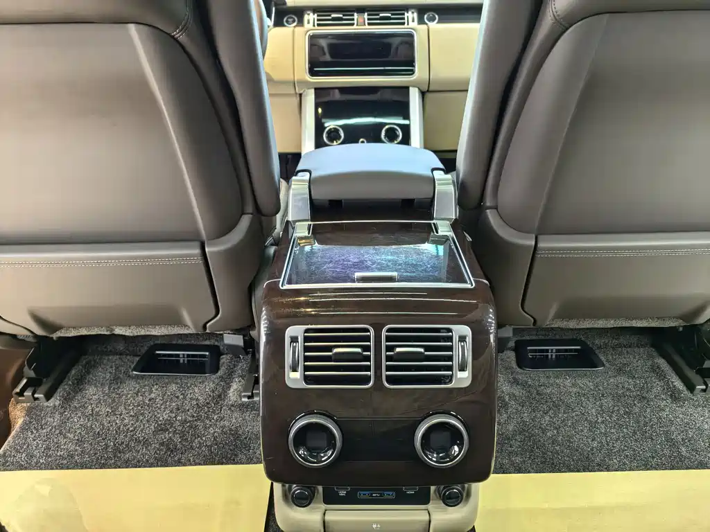Land Rover Range Rover 2021 — фото 11