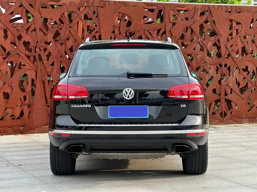 Volkswagen Touareg 2017 — фото 6