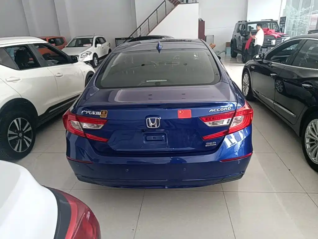 Honda Accord 2020 — фото 6