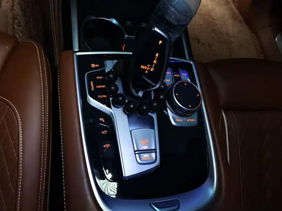 BMW 7 Series 2020 — фото 16