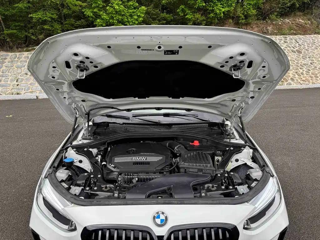 BMW 1 Series 2022 — фото 18