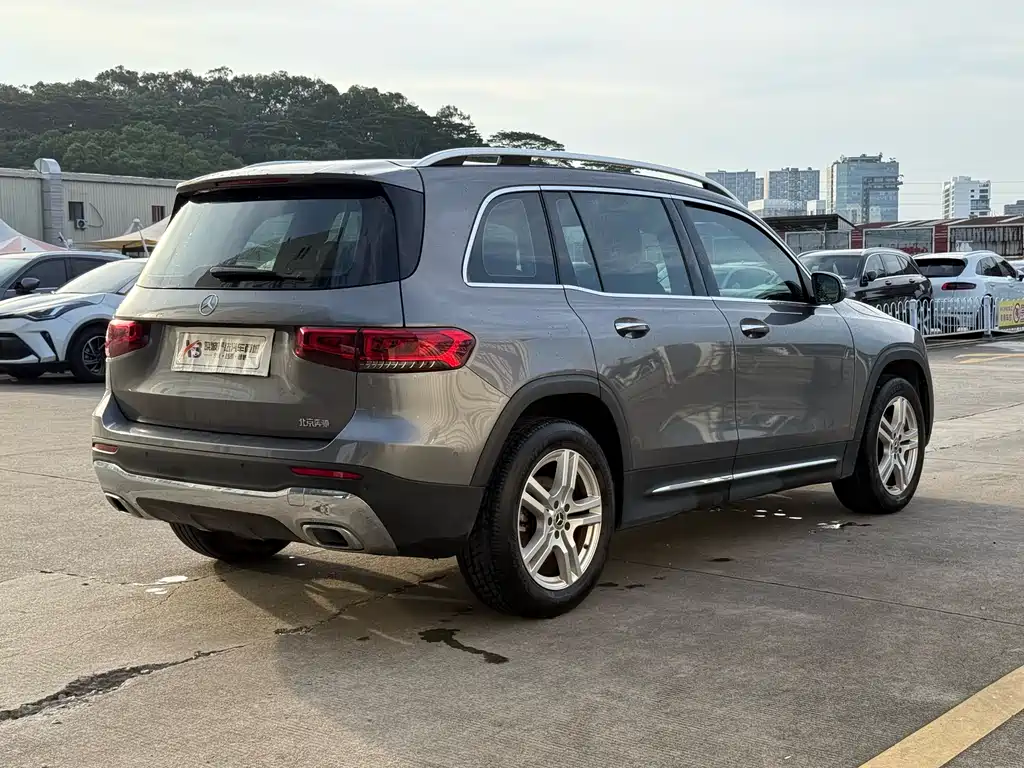 Mercedes-Benz GLB 2021 — фото 18