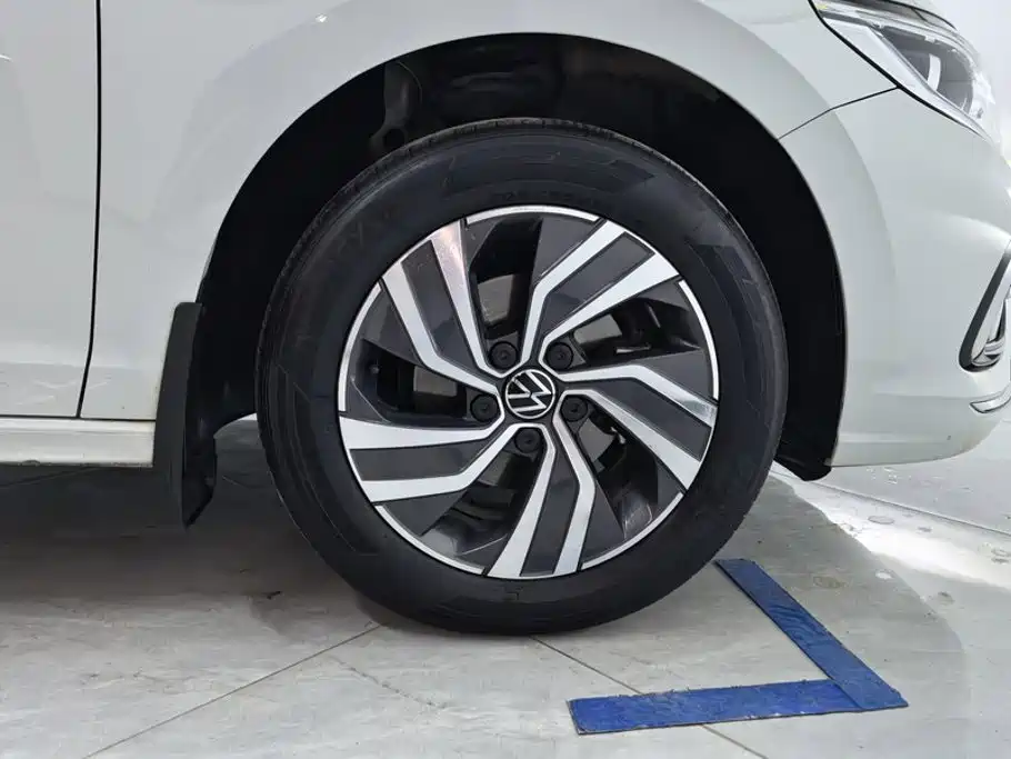 Volkswagen Bora 2023