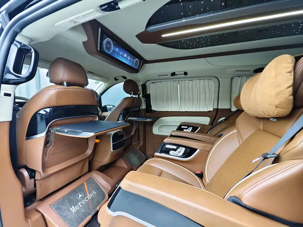 Mercedes-Benz Vito 2023 — фото 13
