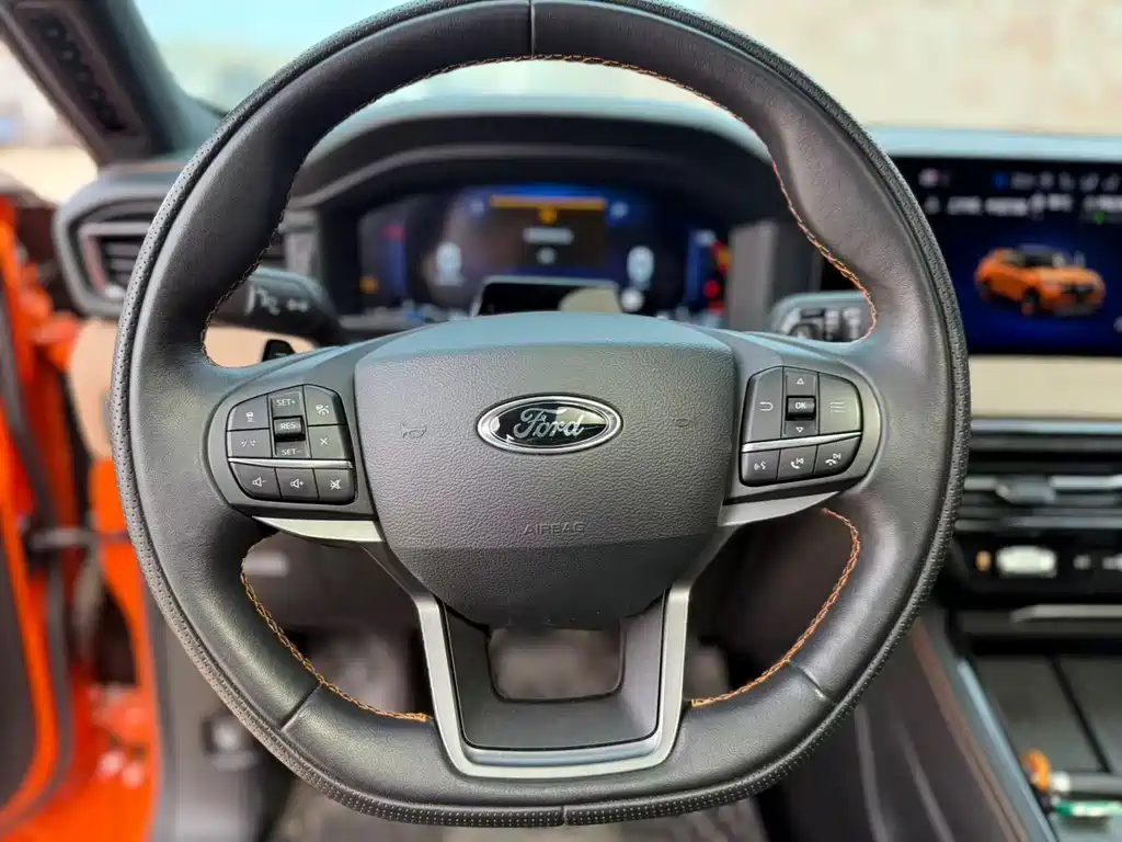 Ford Explorer 2024 — фото 13