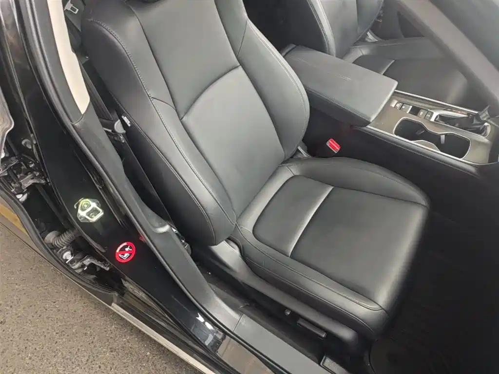 Honda Accord 2022 — фото 25