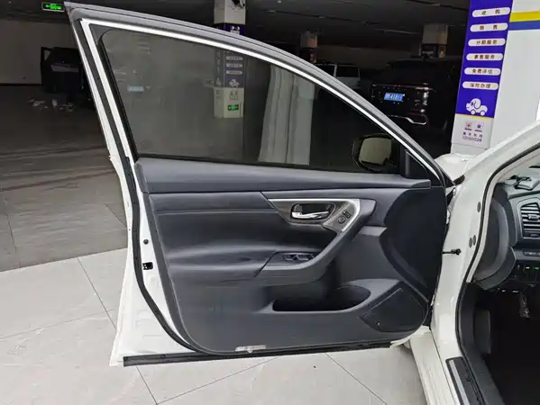 Nissan Teana 2015