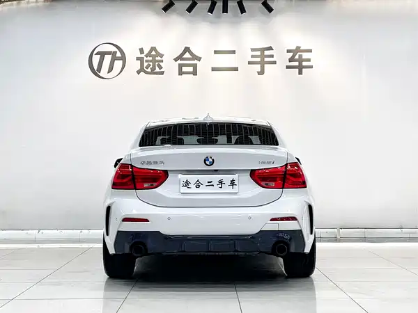 BMW 1 Series 2021