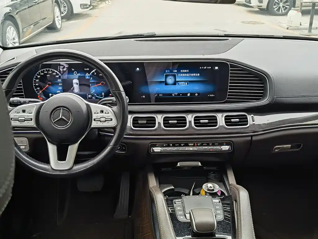 Mercedes-Benz GLE 2023