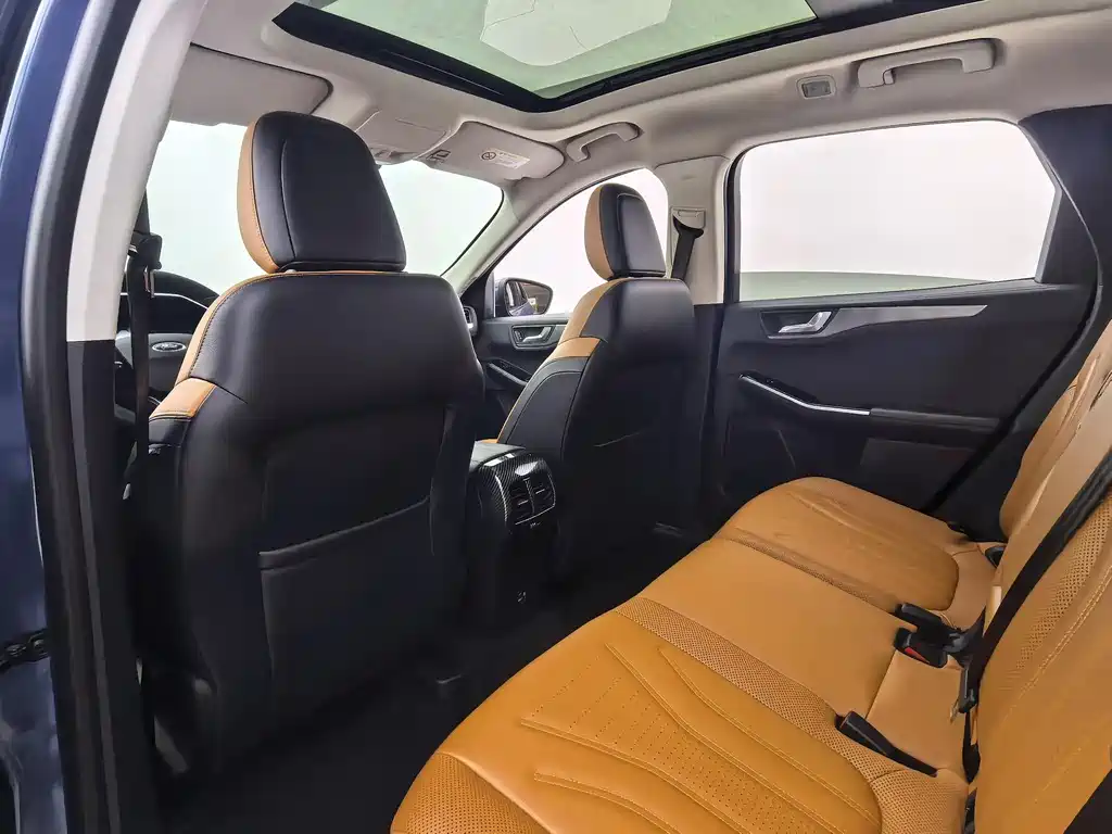 Ford Escape 2020 — фото 20