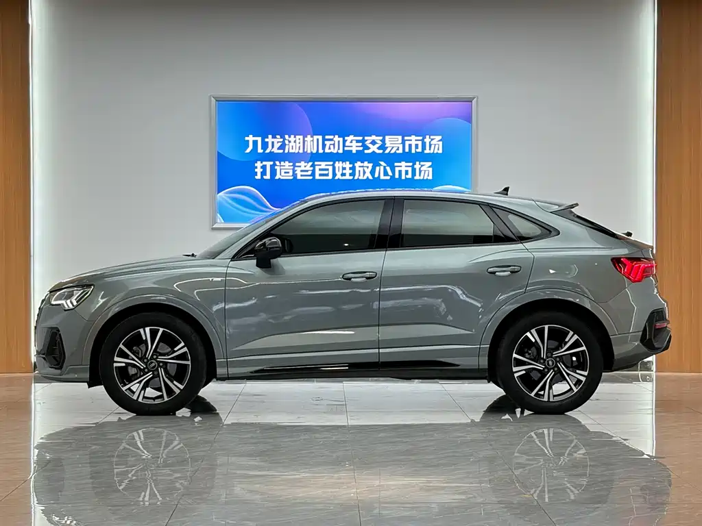 Audi Q3 Sportback 2022 — фото 4