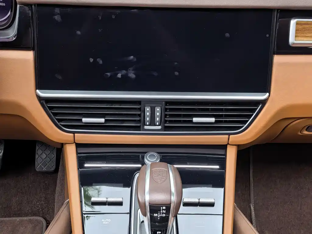 Porsche Cayenne 2023 — фото 27