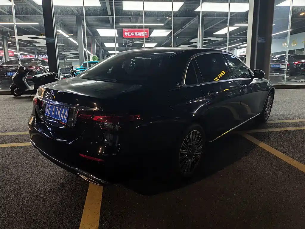 Mercedes-Benz E-Class 2022