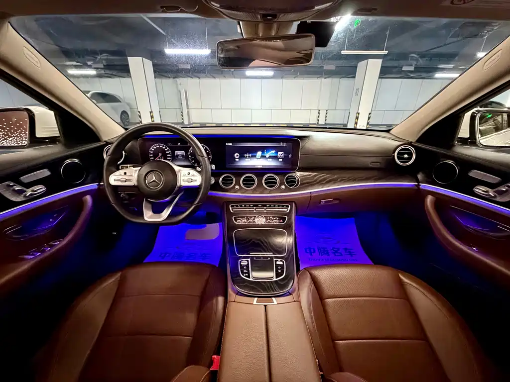 Mercedes-Benz E-Class 2018 — фото 11